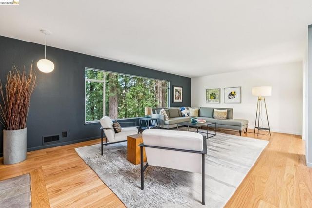 1113 Hillview Rd, Berkeley, CA 94708
