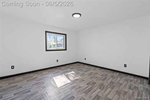 8053 Leadley Avenue, Mount Morris, MI 48458