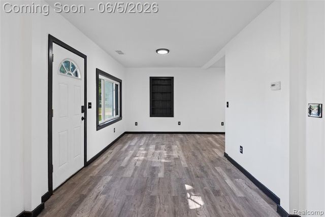 8053 Leadley Avenue, Mount Morris, MI 48458