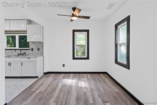 8053 Leadley Avenue, Mount Morris, MI 48458