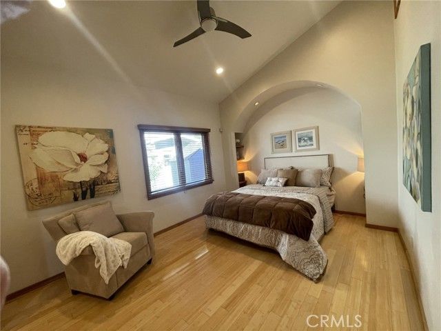 761 S Los Robles, Pasadena, CA 91106