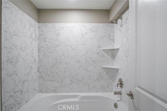 2191 Canal Farm Drive, Los Banos, CA 93635