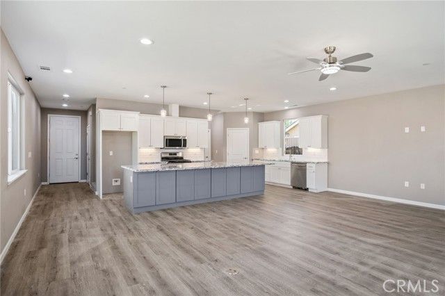 2191 Canal Farm Drive, Los Banos, CA 93635