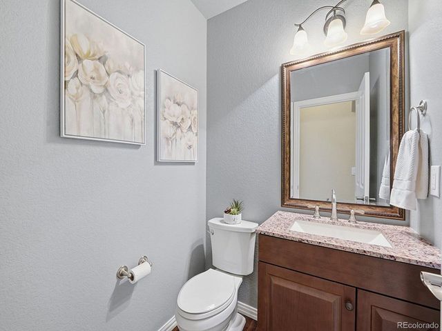 23953 E Roxbury Pl, Aurora, CO 80016