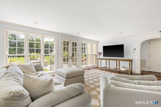 38 Gerrish Lane, New Canaan, CT 06840