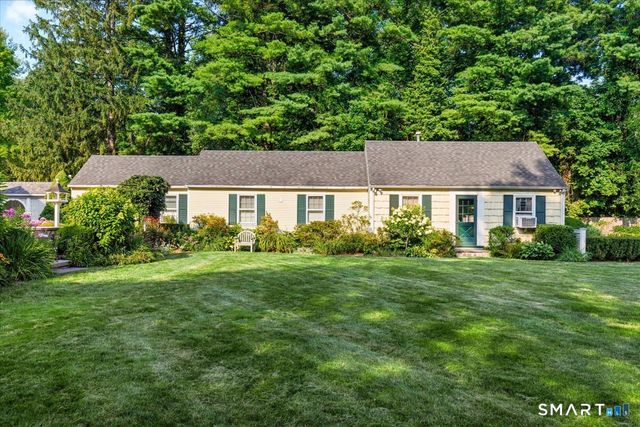 38 Gerrish Lane, New Canaan, CT 06840