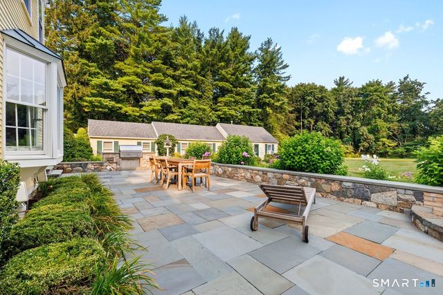 38 Gerrish Lane, New Canaan, CT 06840