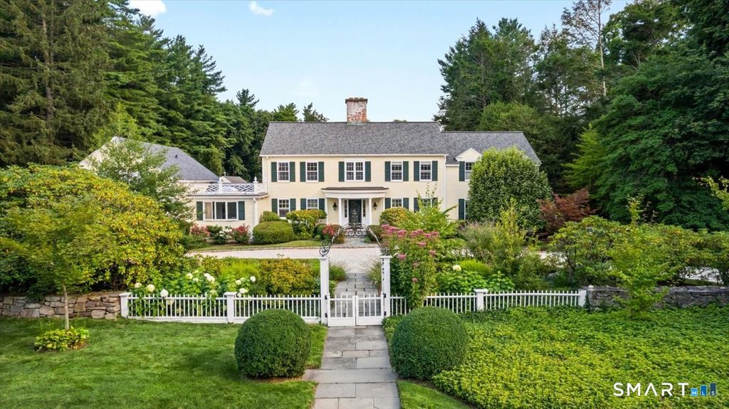 38 Gerrish Lane, New Canaan, CT 06840