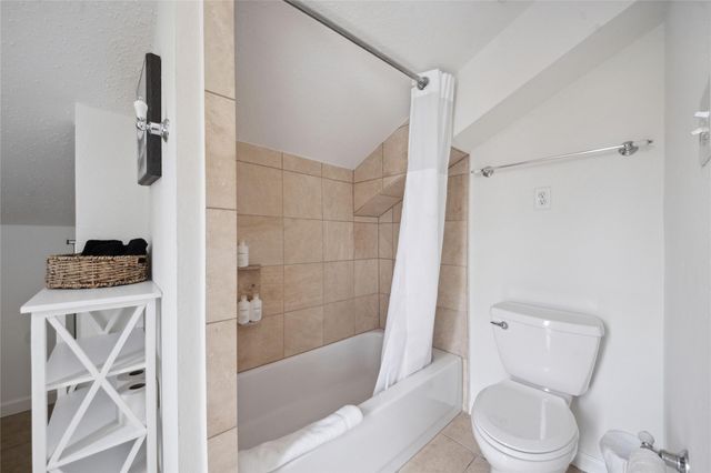 1105 Tulane Street B, Houston, TX 77008