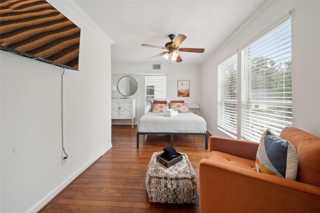 1105 Tulane Street B, Houston, TX 77008