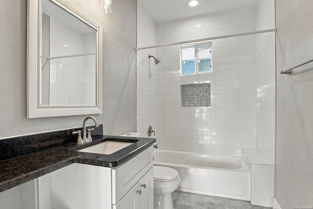801 W Mistletoe Ave, San Antonio, TX 78212