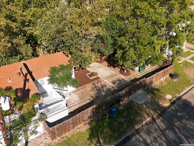 801 W Mistletoe Ave, San Antonio, TX 78212