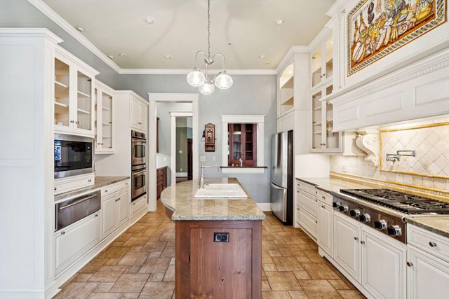 66 Rutledge Avenue, Charleston, SC 29401