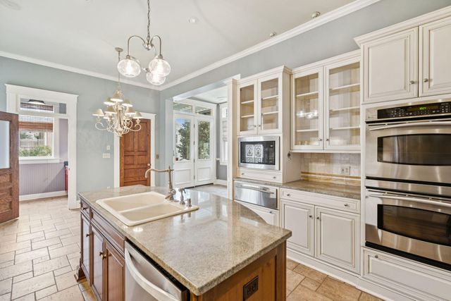 66 Rutledge Avenue, Charleston, SC 29401