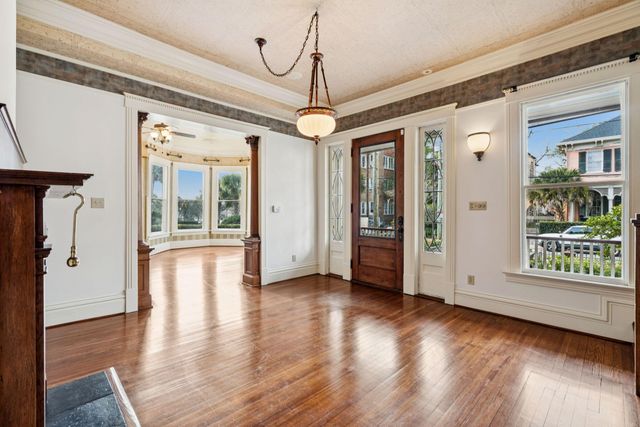 66 Rutledge Avenue, Charleston, SC 29401