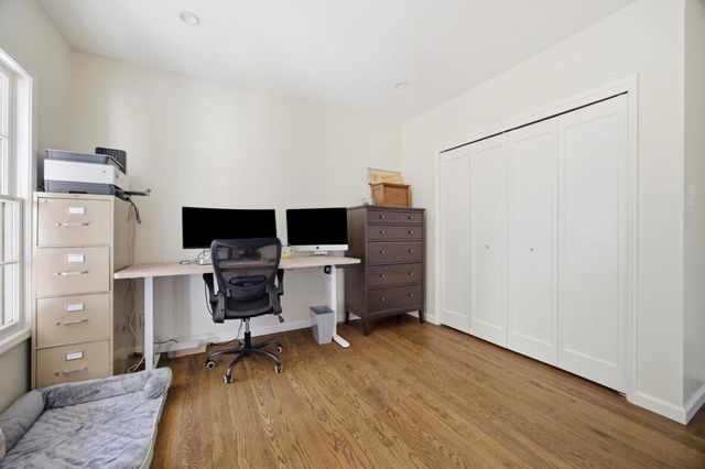6971 Nueva Avenue, Redwood City, CA 94061