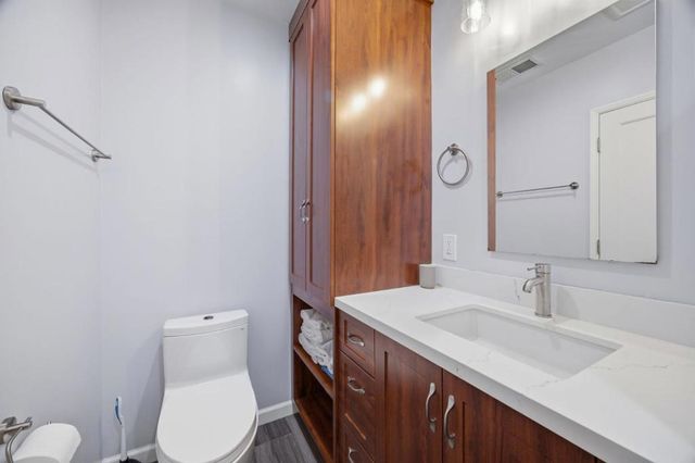 6971 Nueva Avenue, Redwood City, CA 94061