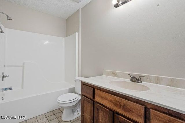 10249 Cottage Court, D'iberville, MS 39540
