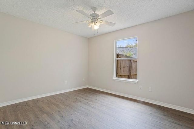 10249 Cottage Court, D'iberville, MS 39540