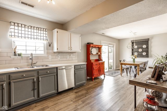 4212 Dunedin Court, Westfield, IN 46062