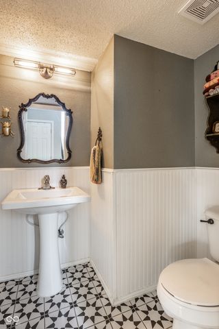 4212 Dunedin Court, Westfield, IN 46062