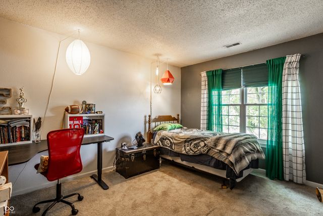 4212 Dunedin Court, Westfield, IN 46062