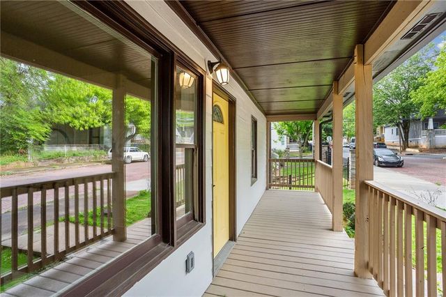 698 Garibaldi SW Street, Atlanta, GA 30310