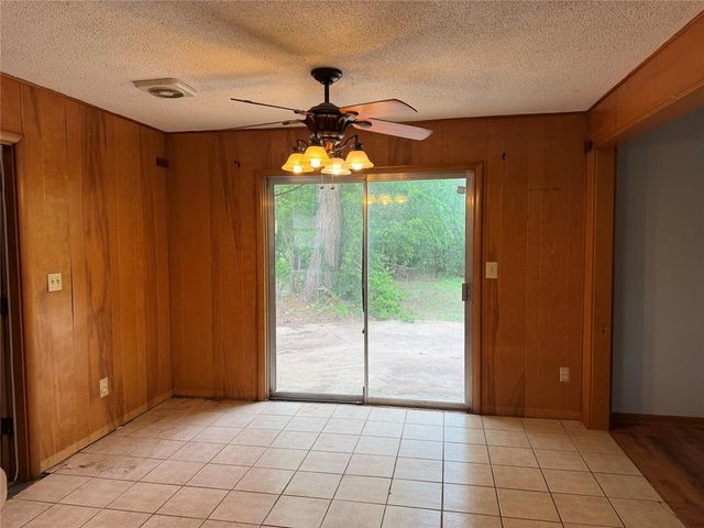 8201 S Kentucky Avenue, Oklahoma City, OK 73159