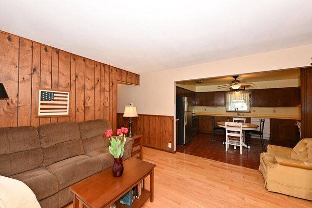 6469 Garden Grove LANE, Glendale, WI 53209