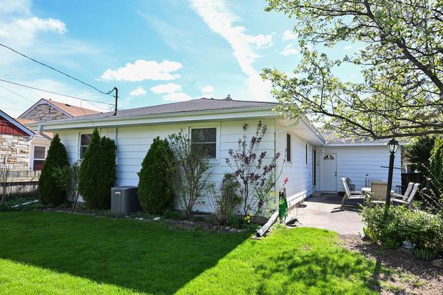 6469 Garden Grove LANE, Glendale, WI 53209