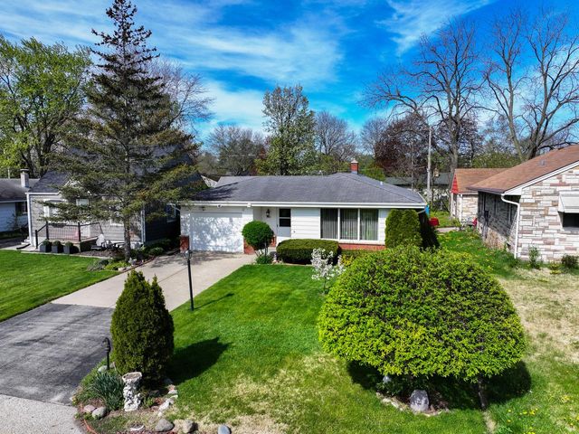 6469 Garden Grove LANE, Glendale, WI 53209