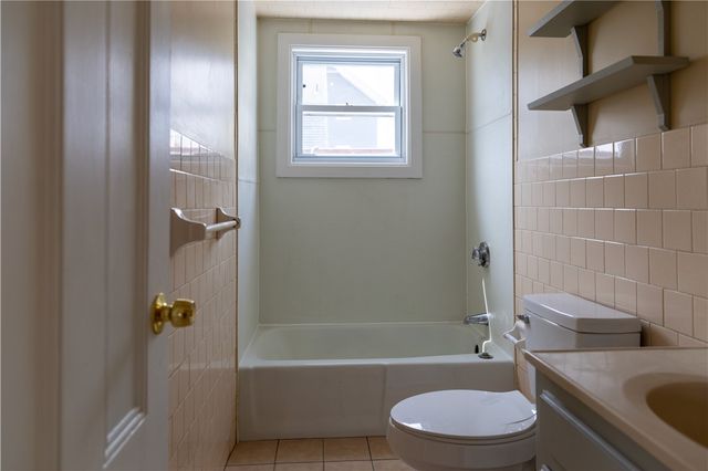 34 Hancock Street 1, Pawtucket, RI 02860