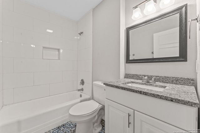 910 REXFORD DR, San Antonio, TX 78216