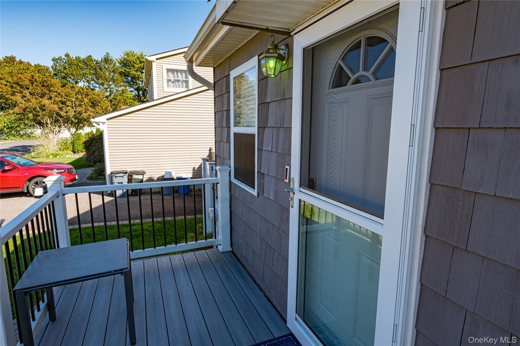 14 Donna Lane, Ronkonkoma, NY 11779 — photo 3