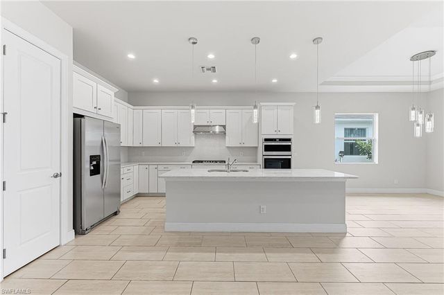 8957 Mustique LN, Naples, FL 34114