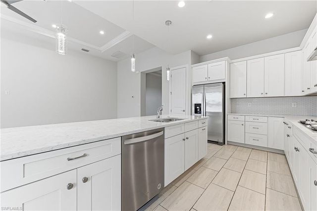 8957 Mustique LN, Naples, FL 34114