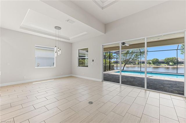 8957 Mustique LN, Naples, FL 34114