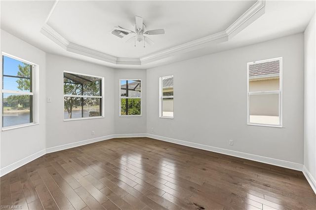 8957 Mustique LN, Naples, FL 34114