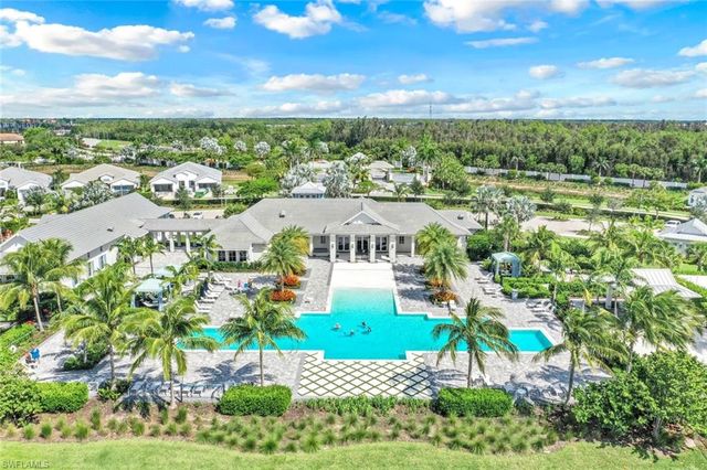 8957 Mustique LN, Naples, FL 34114