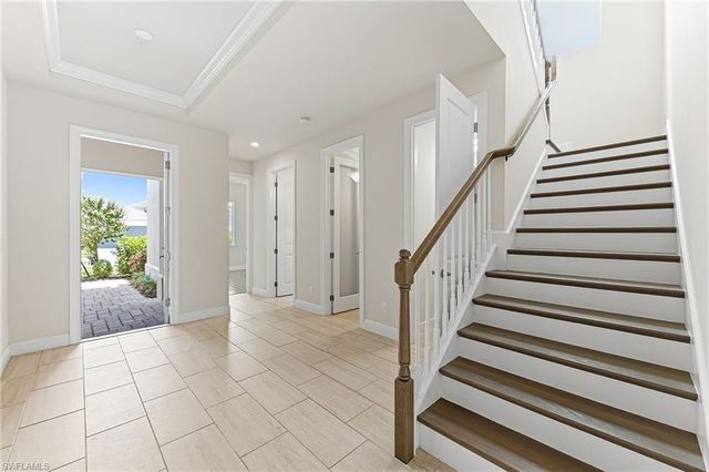 8957 Mustique LN, Naples, FL 34114