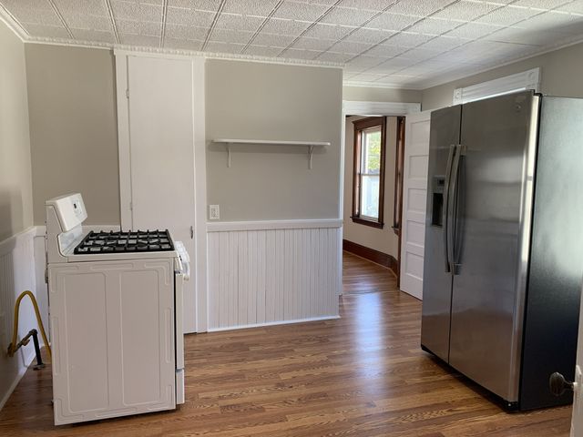 36-38 Walnut Ave 1, Andover, MA 01810