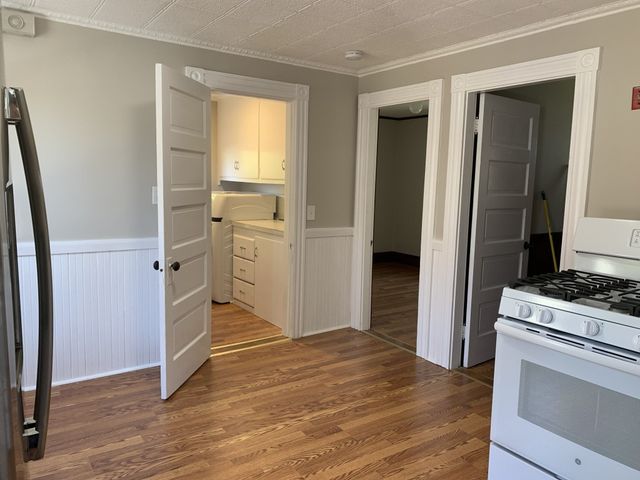 36-38 Walnut Ave 1, Andover, MA 01810