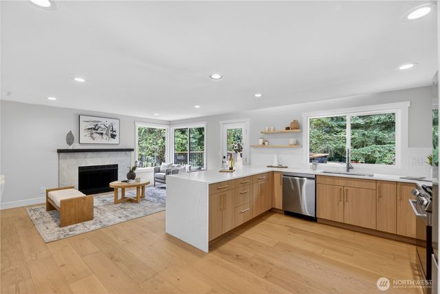 17409 NE 136th Street, Redmond, WA 98052