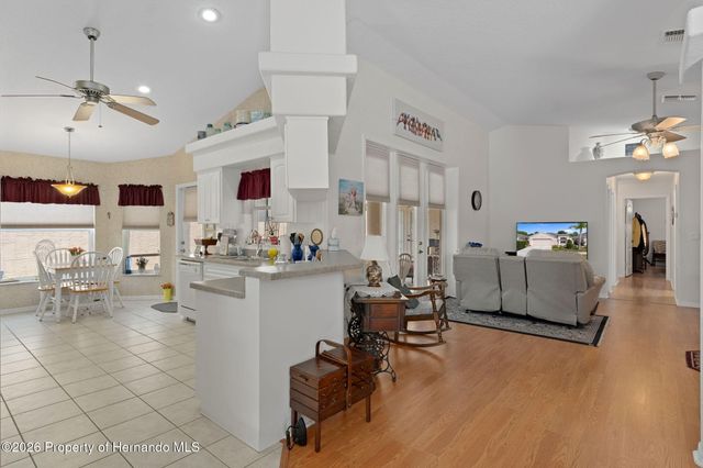 382 Royal Palm Way, Spring Hill, FL 34608