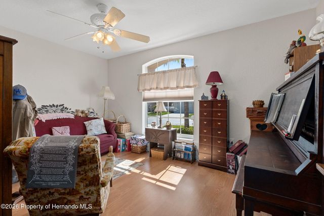 382 Royal Palm Way, Spring Hill, FL 34608