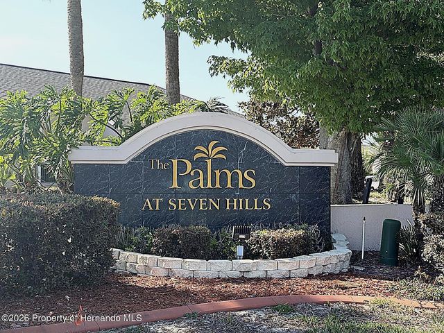382 Royal Palm Way, Spring Hill, FL 34608