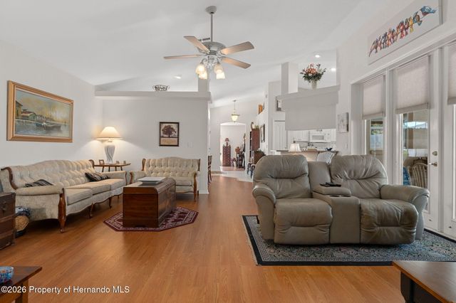 382 Royal Palm Way, Spring Hill, FL 34608