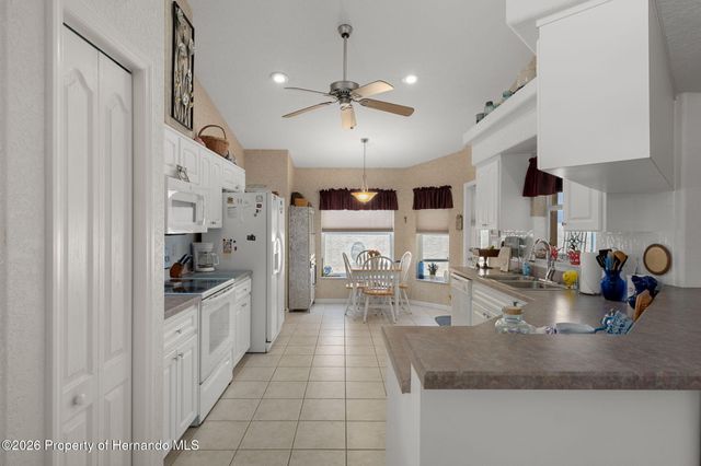 382 Royal Palm Way, Spring Hill, FL 34608