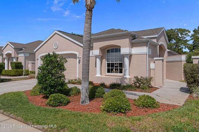 382 Royal Palm Way, Spring Hill, FL 34608