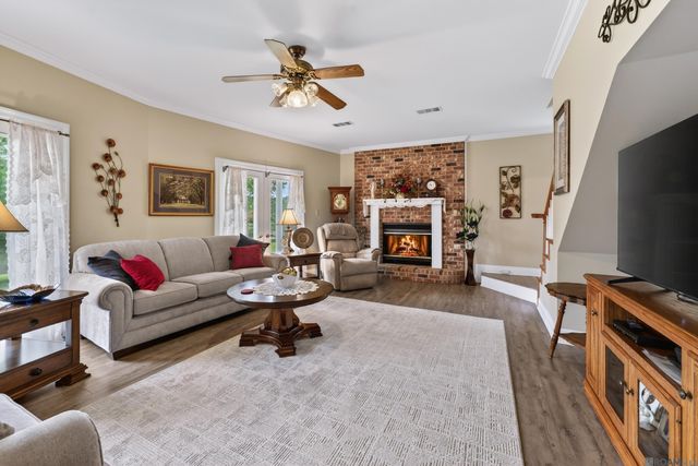 13776 Bayou Terrace Dr, St Amant, LA 70774